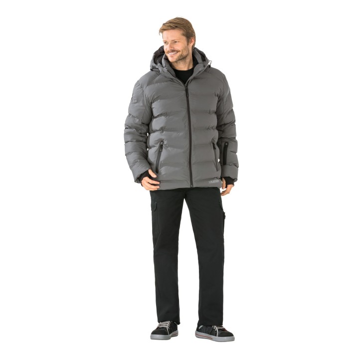 Homme équipé avec la veste froid POWDER grise