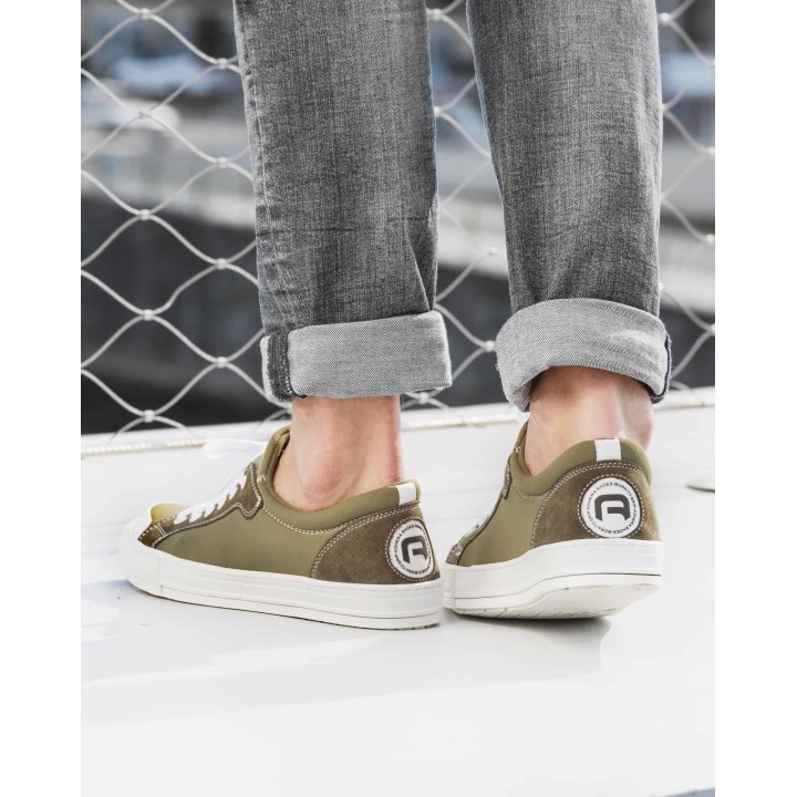 ADHERA OCEAN 11 la plus adhérente au monde kaki